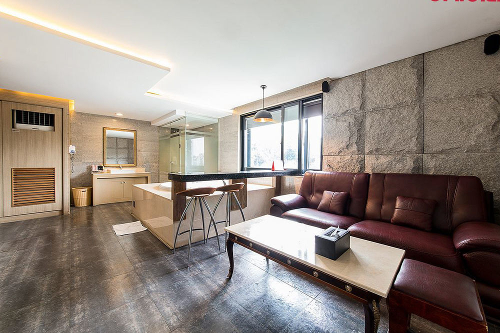 Tara Hotel 4*