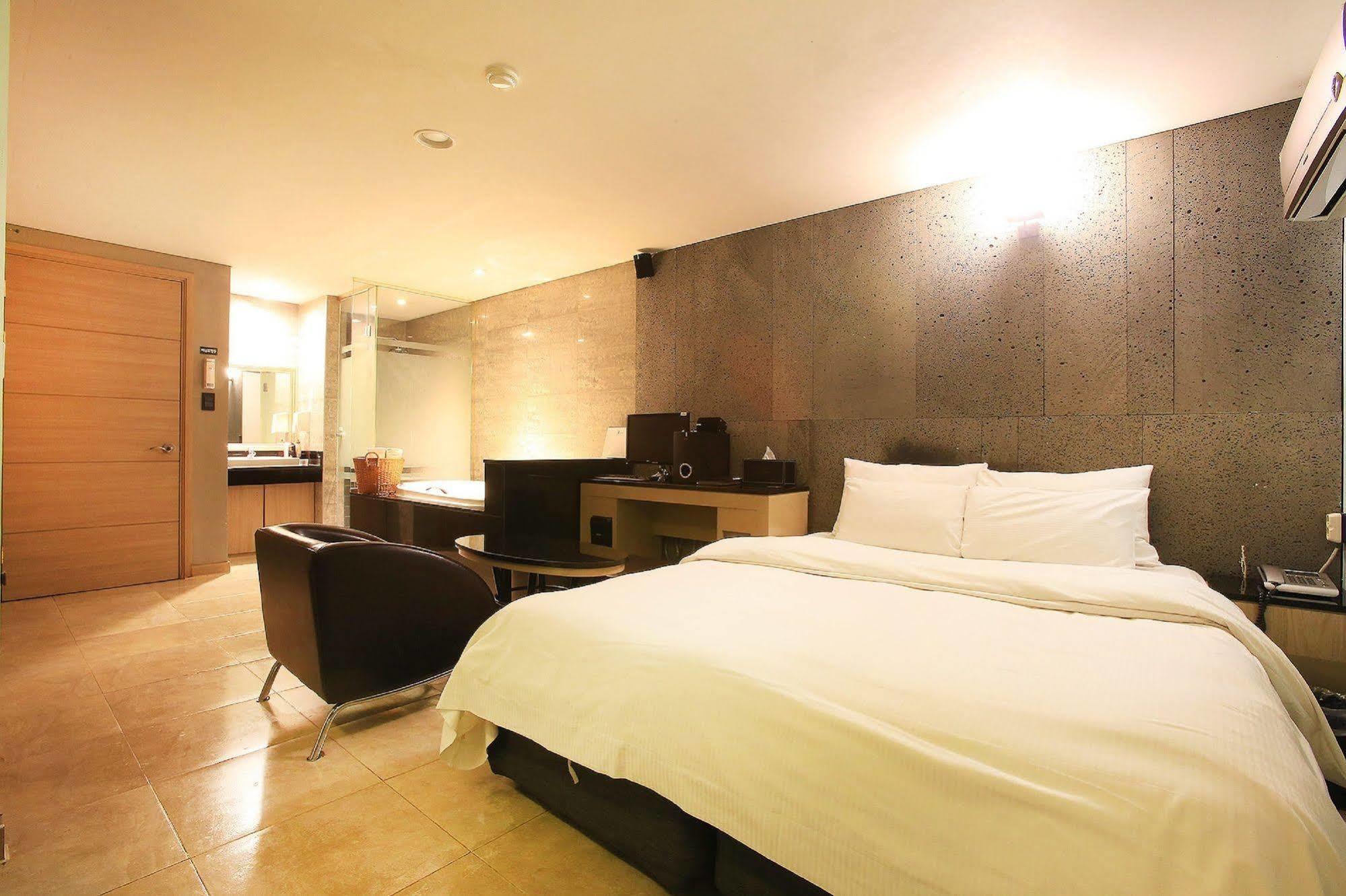 Hotel Tara
