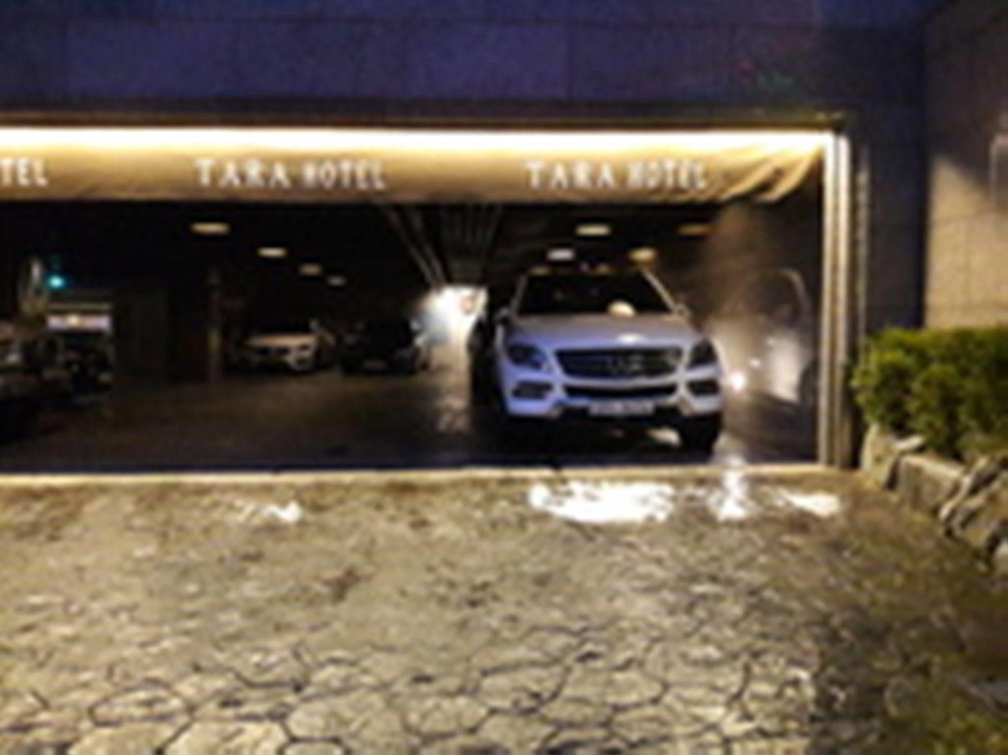 Hotel Tara